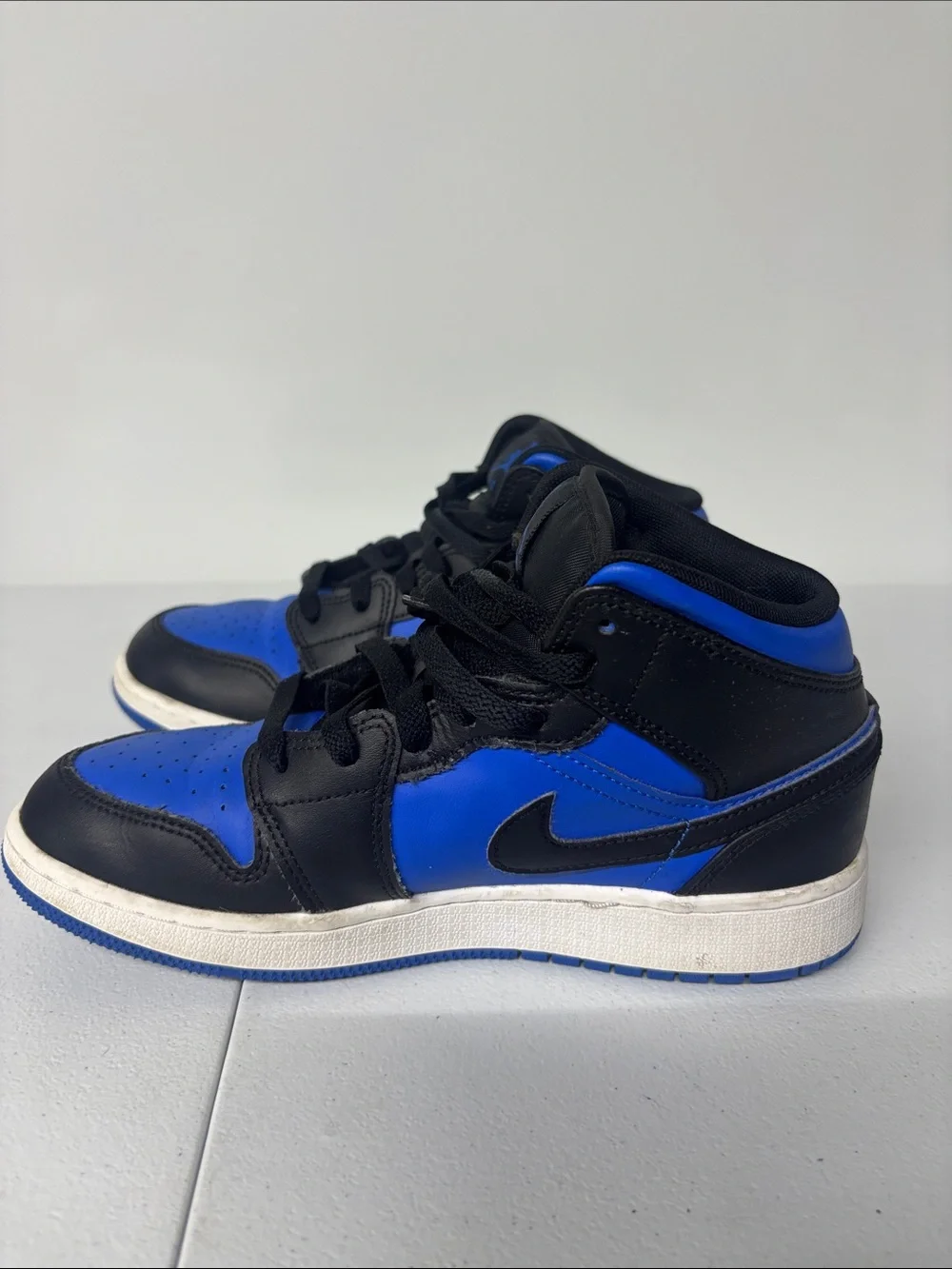 Nike Air Jordan 1 Mid - Black and Blue Size 5Y